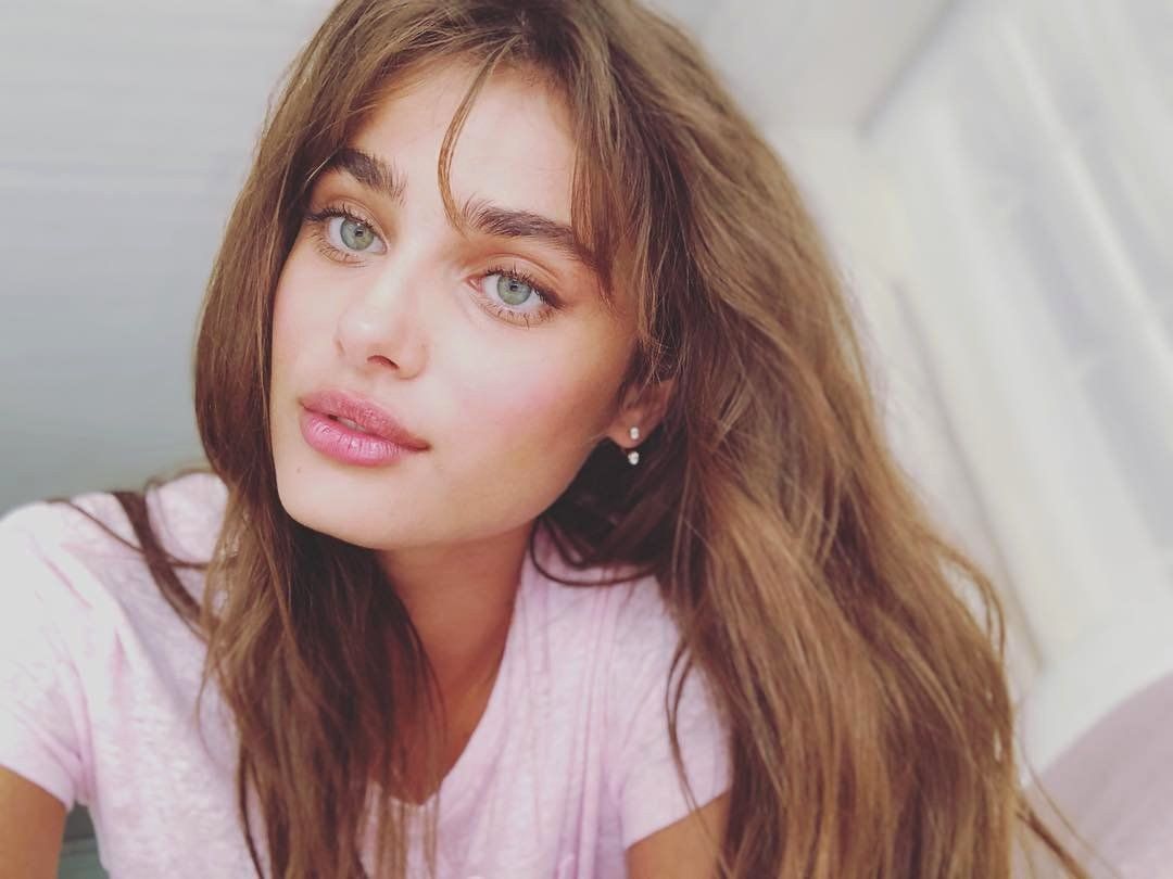 Taylor Hill has posted a photo on Instagram with the following remarks: Twitter, 2018-03-22 16:11:27. Photo supplied by insight media. Service fee applies. NICHT ZUR VERĂ–FFENTLICHUNG IN BĂÂśCHERN UND BILDBĂ„NDEN! EDITORIAL USE ONLY! / MAY NOT BE PUBLISHED IN BOOKS AND ILLUSTRATED BOOKS! Please note: Fees charged by the agency are for the agency’s services only, and do not, nor are they intended to, convey to the user any ownership of Copyright or License in the material. The agency does not claim any ownership including but not limited to Copyright or License in the attached material. By publishing this material you expressly agree to indemnify and to hold the agency and its directors, shareholders and employees harmless from any loss, claims, damages, demands, expenses (including legal fees), or any causes of action or allegation against the agency arising out of or connected in any way with publication of the material., Image: 366665322, License: Rights-managed, Restrictions: NICHT ZUR VERĂ–FFENTLICHUNG IN BĂÂśCHERN UND BILDBĂ„NDEN! Please note additional conditions in the caption, Model Release: no, Credit line: Profimedia, Insight Media