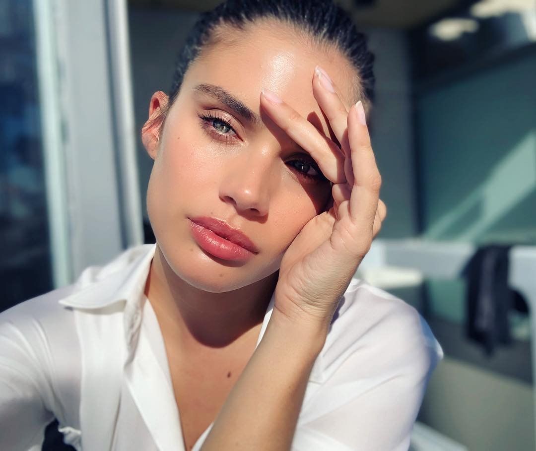 Sara Sampaio has posted a photo on Instagram with the following remarks: Feels nice being in the sun Twitter, 2019-03-14 15:40:35. Photo supplied by insight media. Service fee applies. NICHT ZUR VERÃFFENTLICHUNG IN BÃCHERN UND BILDBÃNDEN! EDITORIAL USE ONLY! / MAY NOT BE PUBLISHED IN BOOKS AND ILLUSTRATED BOOKS! Please note: Fees charged by the agency are for the agencyâs services only, and do not, nor are they intended to, convey to the user any ownership of Copyright or License in the material. The agency does not claim any ownership including but not limited to Copyright or License in the attached material. By publishing this material you expressly agree to indemnify and to hold the agency and its directors, shareholders and employees harmless from any loss, claims, damages, demands, expenses (including legal fees), or any causes of action or allegation against the agency arising out of or connected in any way with publication of the material., Image: 419453593, License: Rights-managed, Restrictions: NICHT ZUR VERÃFFENTLICHUNG IN BÃCHERN UND BILDBÃNDEN! Please note additional conditions in the caption, Model Release: no, Credit line: Profimedia, Insight Media