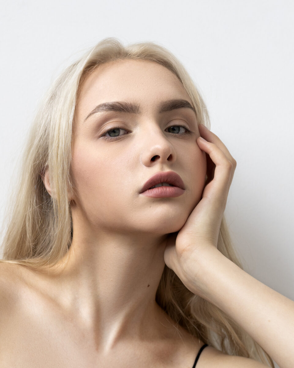 Osjetljiva koža ili samo pogrešna rutina? Evo kako otkriti pravi uzrok i pronaći odgovarajuću njegu