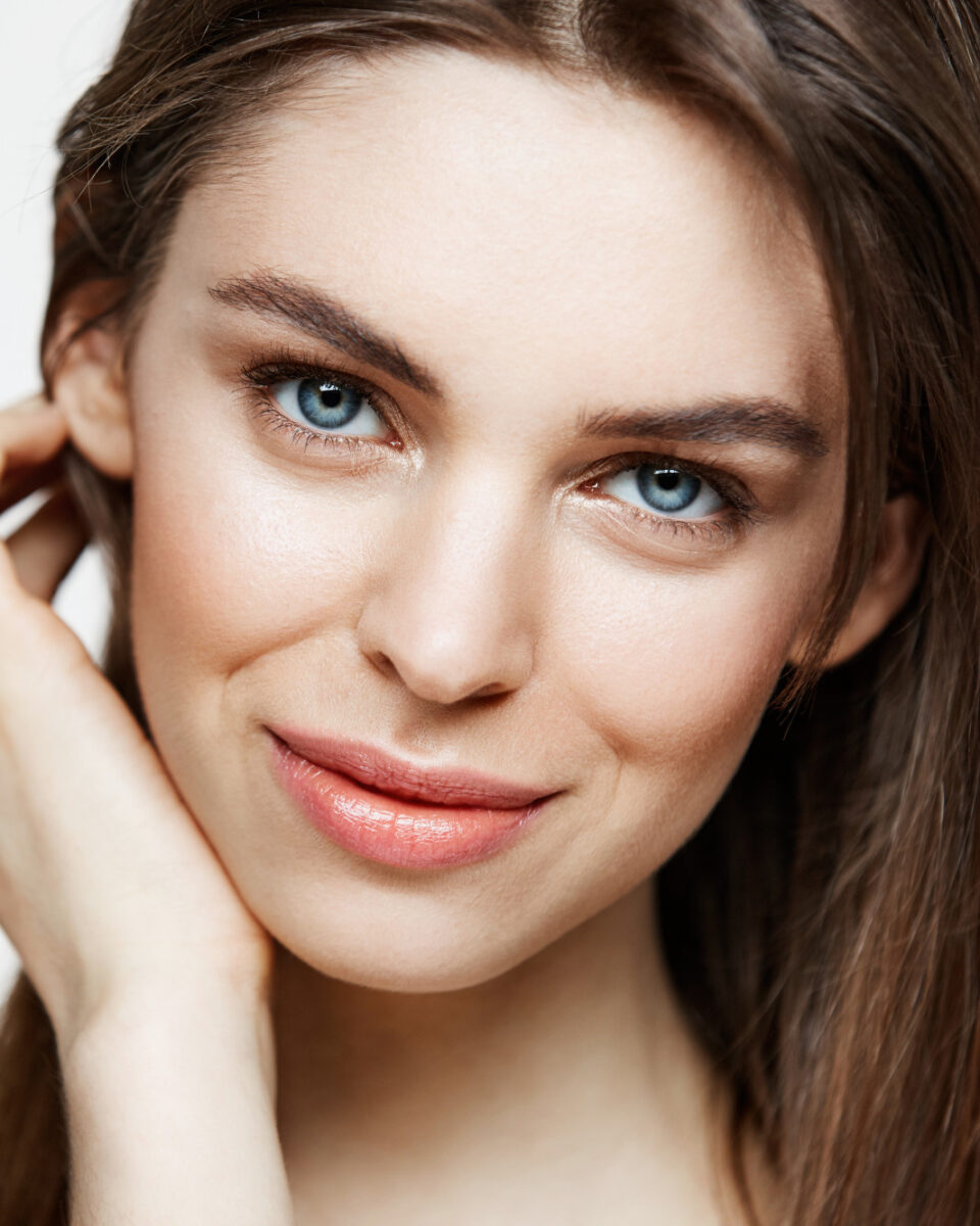 Moćni noćni serum koji štiti kožu od stresa i vraća joj mladolik sjaj