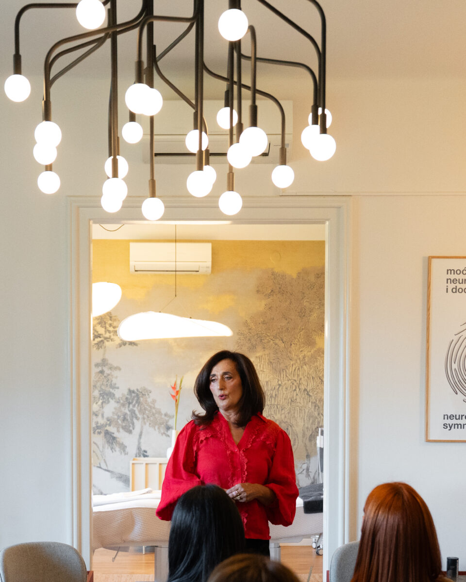 Neuroznanost koja susreće ljepotu: Dermalogica predstavila Neurotouch Symmetry Serum