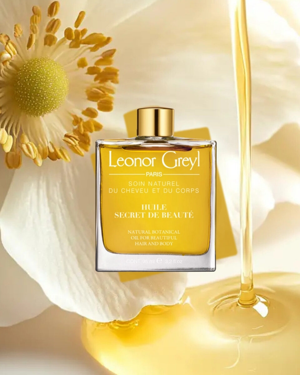 Ovo suho ulje njeguje kosu i kožu i božanstveno miriše… I definitivno ga želite ispod bora