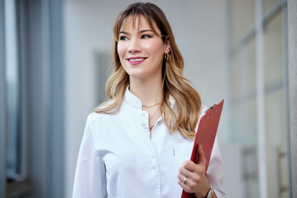 Dr. Elena Štimac Vukojević, dr.med.dent., spec. dentalne protetike