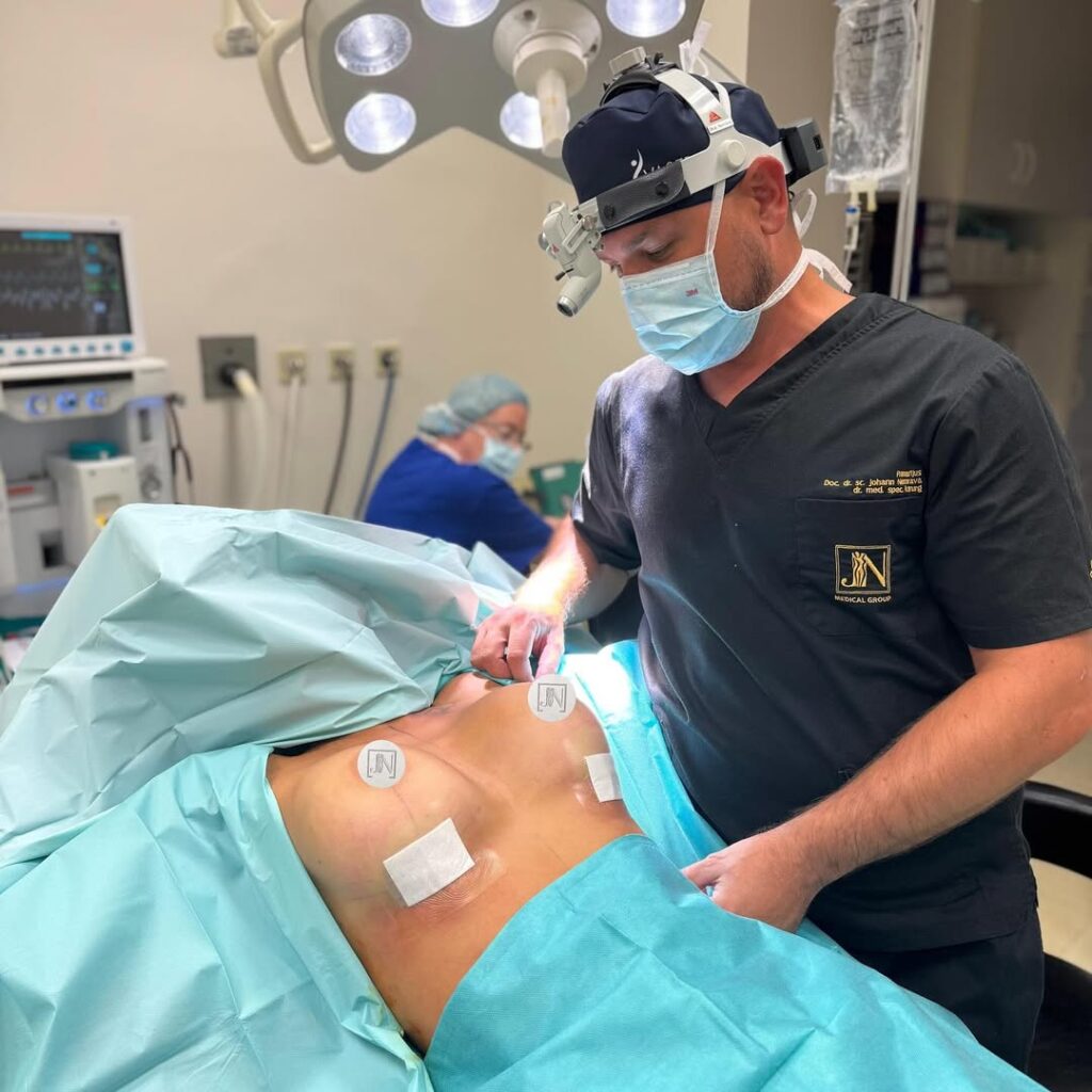 Povećanje grudi dr. Johann Nemrava