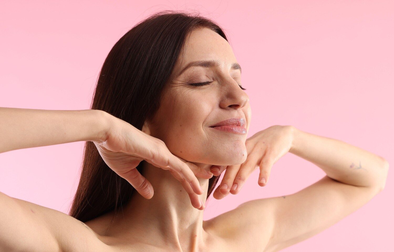 Istražili smo koji tretmani najbolje pomlađuju kožu iznutra