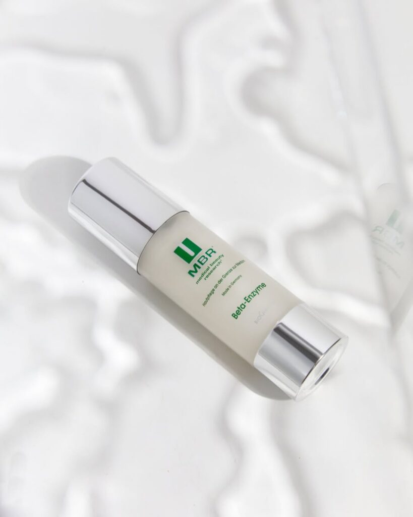 Enzimsko čišćenje lica uz MBR Beta Enzyme za glatku, svježu i revitaliziranu kožu