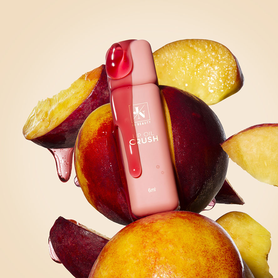 JN Beauty Lip Oil Crush u toploj breskvastoj nijansi