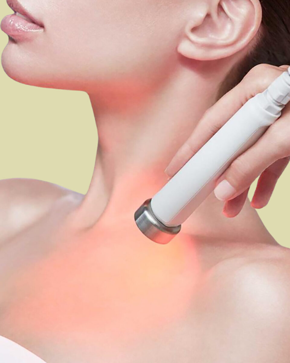 Bez igle, bez oporavka: Dermatologinja preporučuje tretman koji briše mrlje i bore i vraća koži svježinu