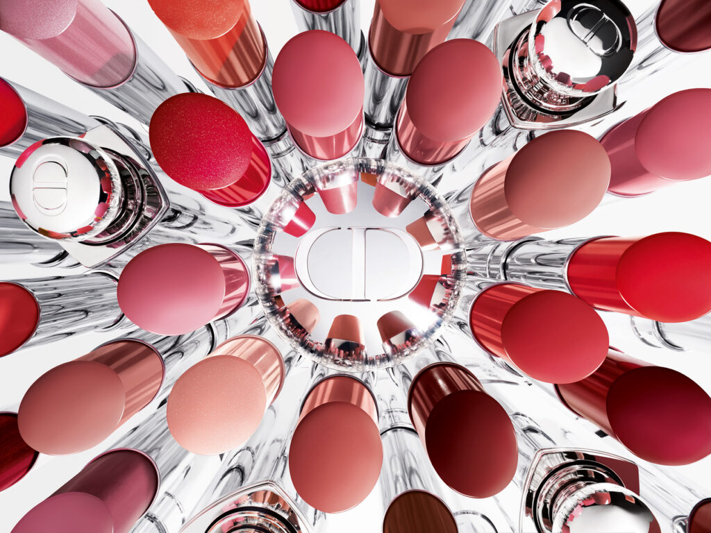 Nijanse Dior Addict Glass Lipstick ruževa u ružičastim, nude, crvenim, šljivastim i smeđim tonovima
