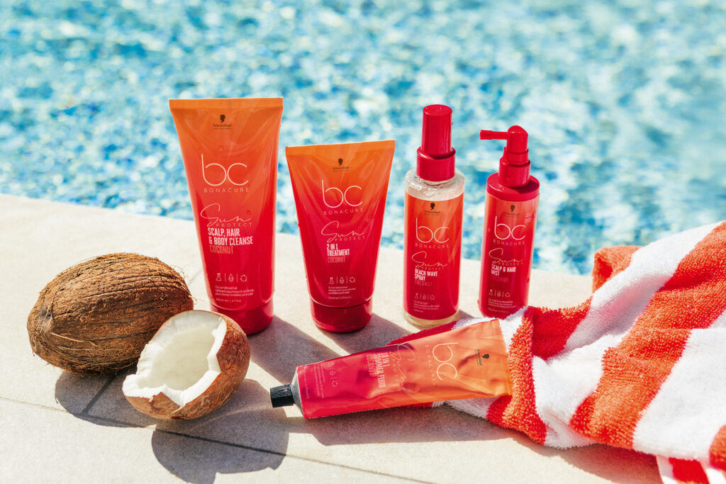 Cjelokupna Bonacure Sun Protect linija za zaštitu kose od sunca, mora i klora uz kokos i bazen