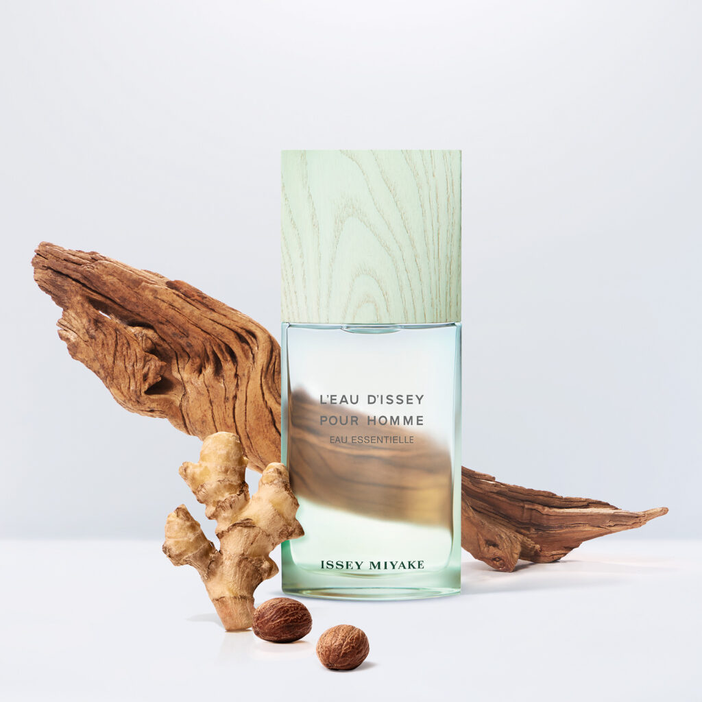 Issey Miyake L'Eau d'Issey Pour Homme Eau Essentielle uz komad drveta, đumbir i muškatni oraščić